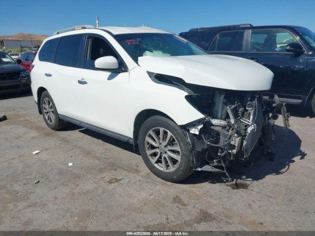  Salvage Nissan Pathfinder