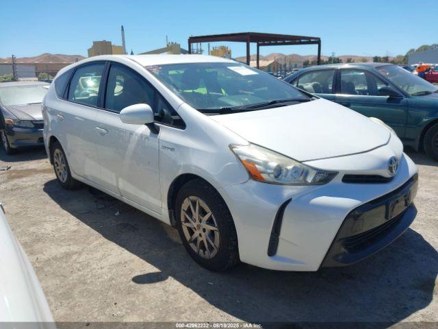  Salvage Toyota Prius v