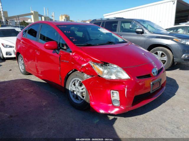  Salvage Toyota Prius