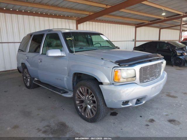  Salvage GMC Yukon