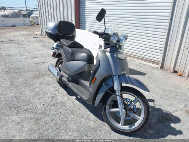 Salvage Aprilia Scarabeo