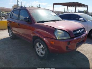  Salvage Hyundai TUCSON
