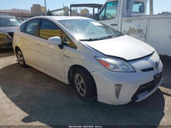  Salvage Toyota Prius