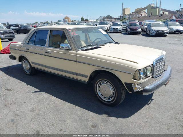  Salvage Mercedes-Benz 240