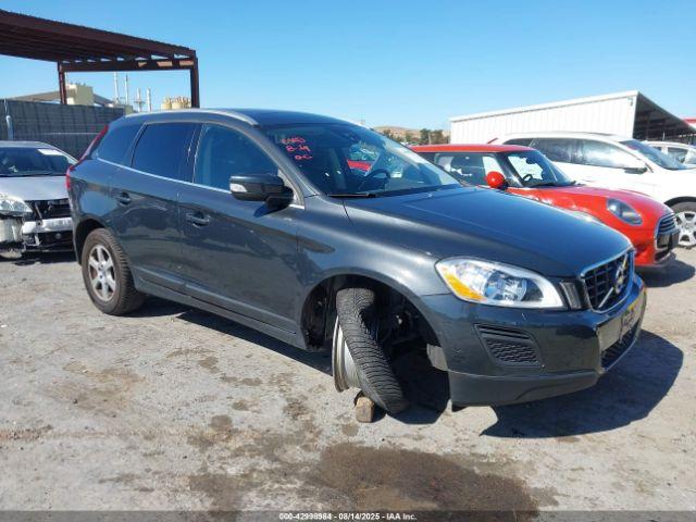  Salvage Volvo XC60
