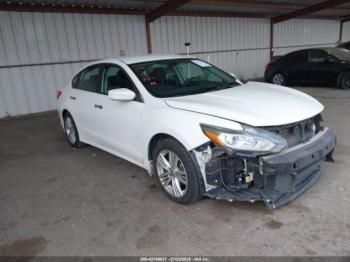  Salvage Nissan Altima