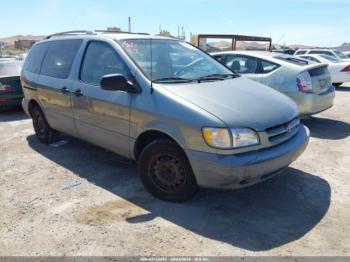  Salvage Toyota Sienna