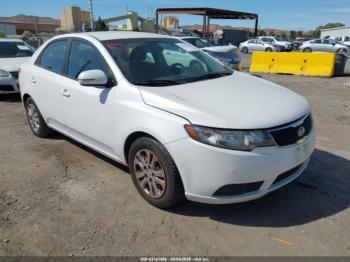  Salvage Kia Forte