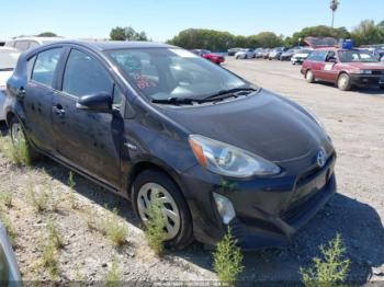  Salvage Toyota Prius c
