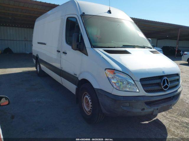  Salvage Mercedes-Benz Sprinter 2500