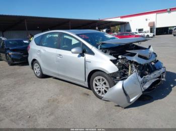  Salvage Toyota Prius v
