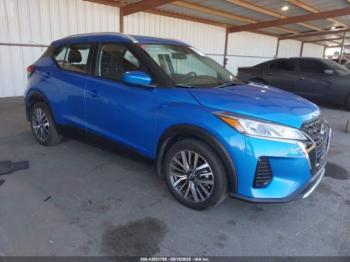  Salvage Nissan Kicks