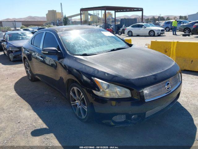  Salvage Nissan Maxima