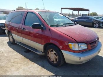  Salvage Toyota Sienna