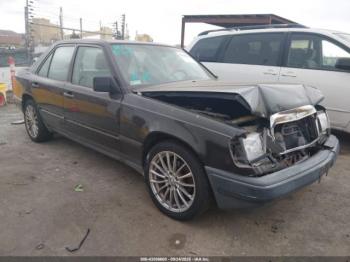  Salvage Mercedes-Benz 300