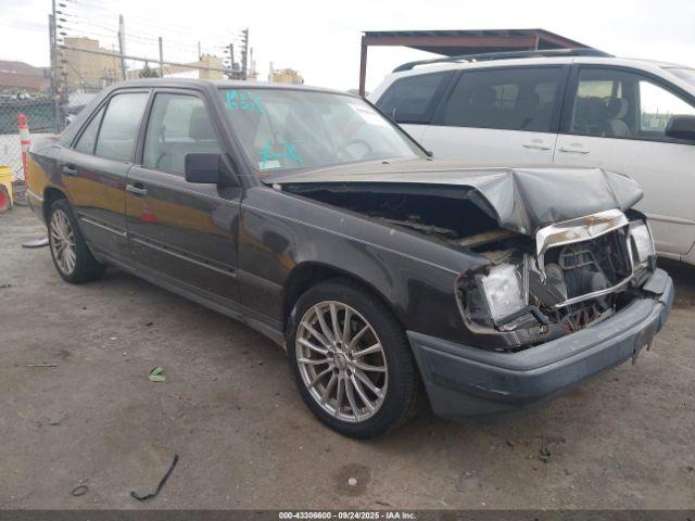  Salvage Mercedes-Benz 300