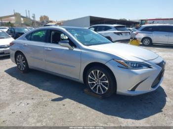  Salvage Lexus Es