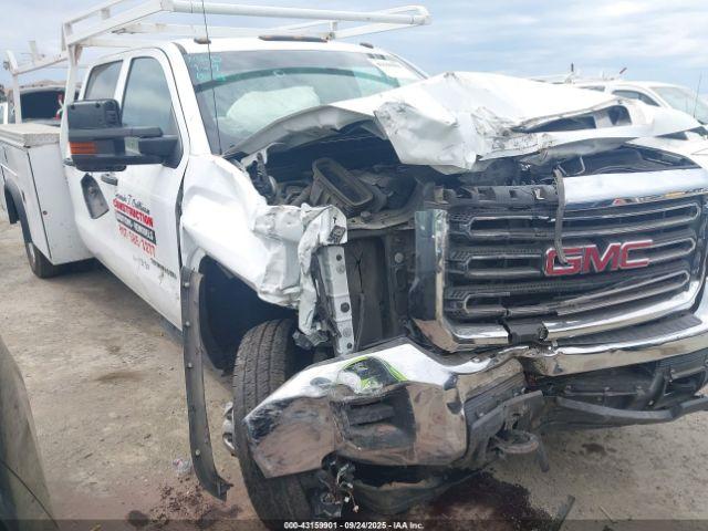  Salvage General Motors Sierra 3500hd Chassis