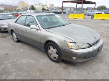  Salvage Lexus Es