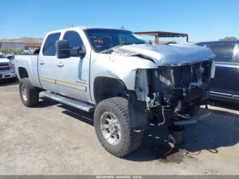  Salvage Chevrolet Silverado 2500