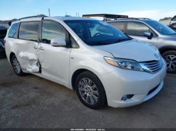  Salvage Toyota Sienna