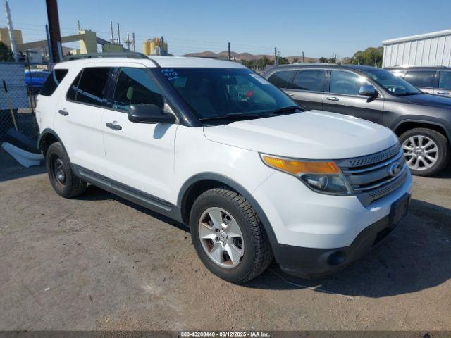  Salvage Ford Explorer