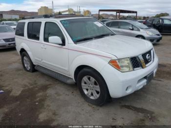  Salvage Nissan Pathfinder