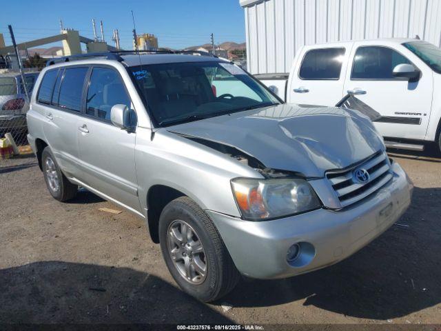  Salvage Toyota Highlander