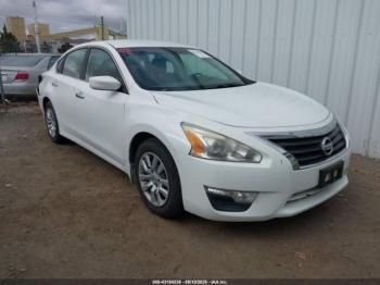  Salvage Nissan Altima