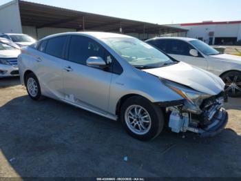  Salvage Toyota Prius