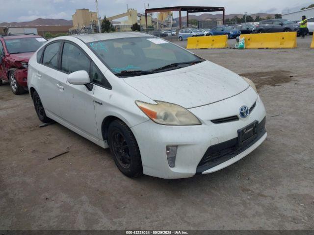  Salvage Toyota Prius