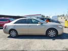 Toyota Camry Xle Image 2