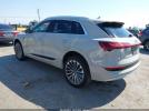 Audi e-tron Premium Plus Image 4