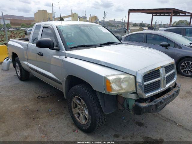  Salvage Dodge Dakota