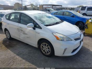  Salvage Toyota Prius v