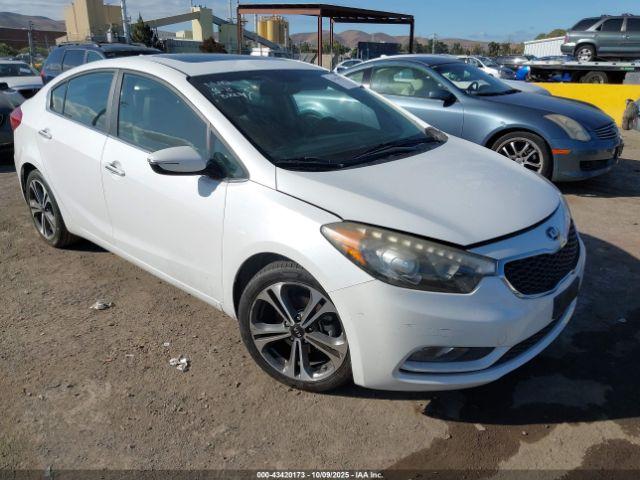  Salvage Kia Forte