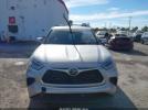 Toyota Highlander L Image 9