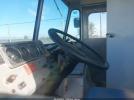 Chevrolet P30 Image 10