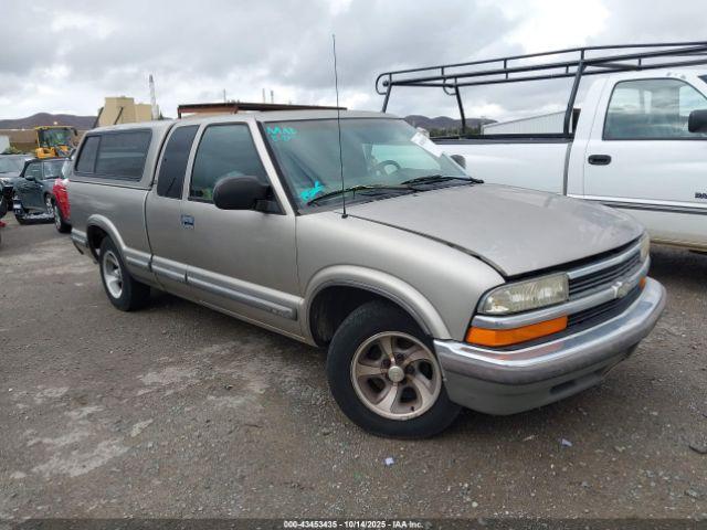  Salvage Chevrolet S-10