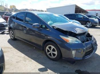  Salvage Toyota Prius