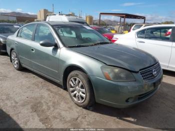  Salvage Nissan Altima