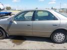 Toyota Camry Le Image 11