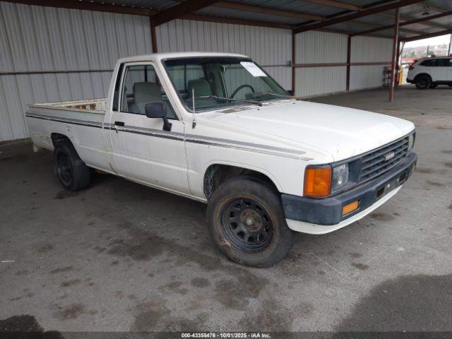  Salvage Toyota Pickup