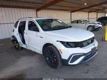  Salvage Volkswagen Tiguan