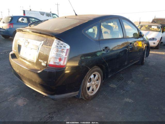 Toyota Prius Image 8