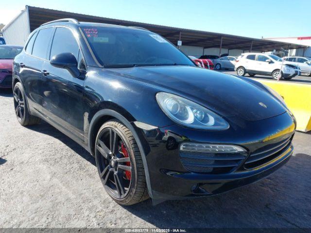  Salvage Porsche Cayenne