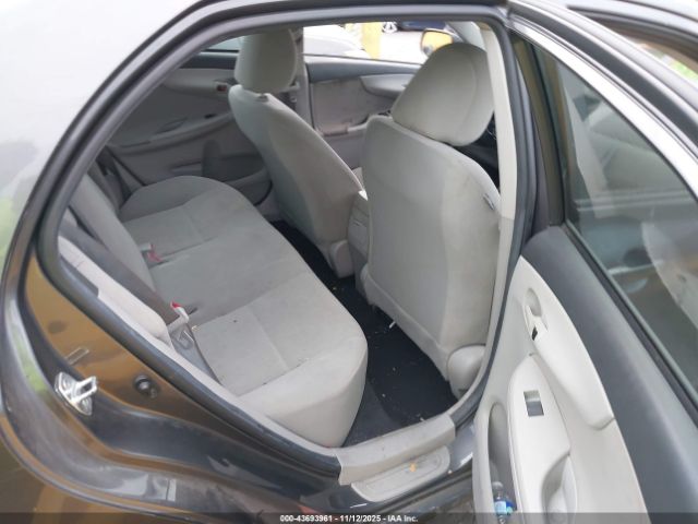 Toyota Corolla L Image 13