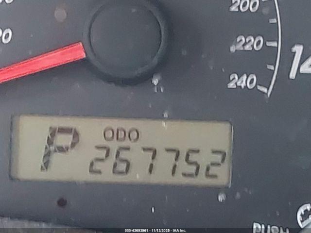 Toyota Corolla L Image 11