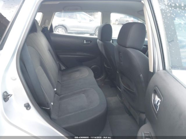 Nissan Rogue S Image 10