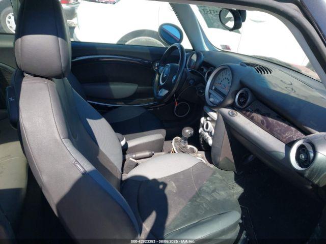 MINI Cooper Image 10